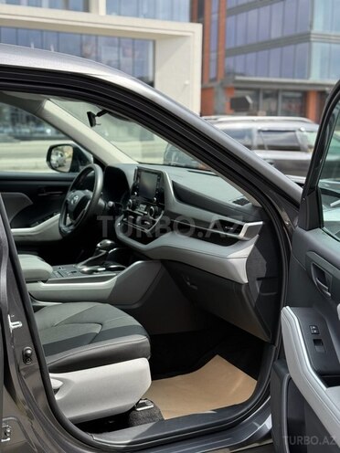 Toyota Highlander-14