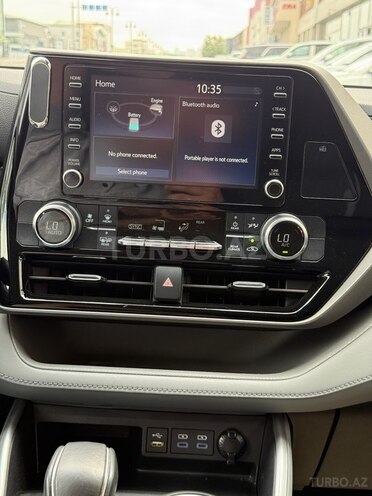 Toyota Highlander-21