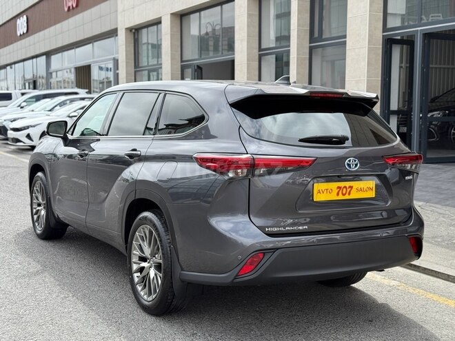 Toyota Highlander-8