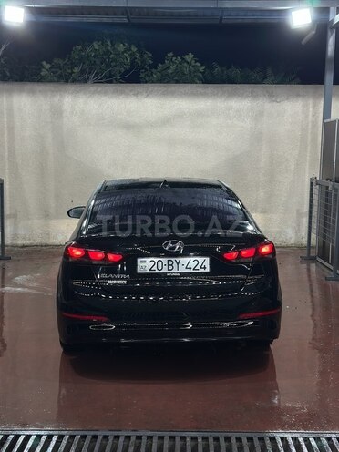 Hyundai Elantra 2018, 200,000 km - 2.0 л - Gəncə