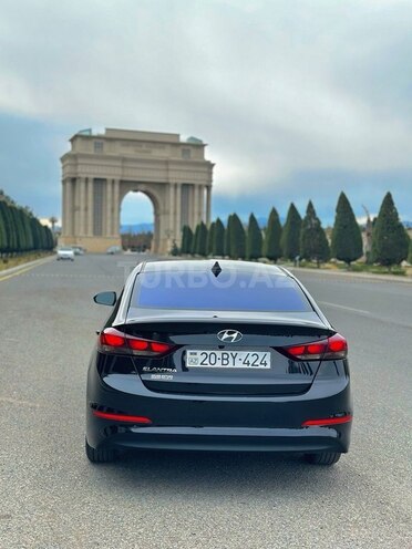 Hyundai Elantra 2018, 200,000 km - 2.0 л - Gəncə