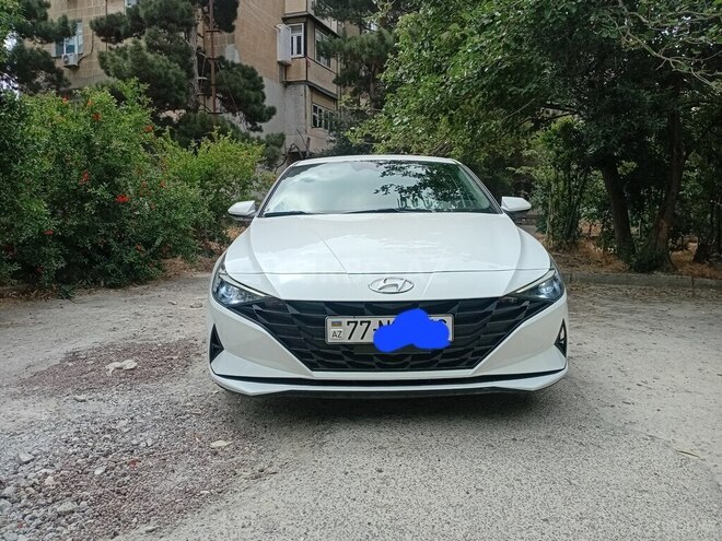 Hyundai Elantra-9