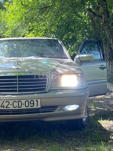 Mercedes C 220 1995, 170,000 km - 2.2 л - Bakı