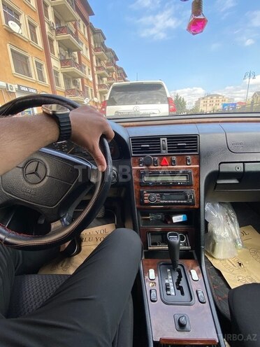 Mercedes C 220 1995, 170,000 km - 2.2 л - Bakı