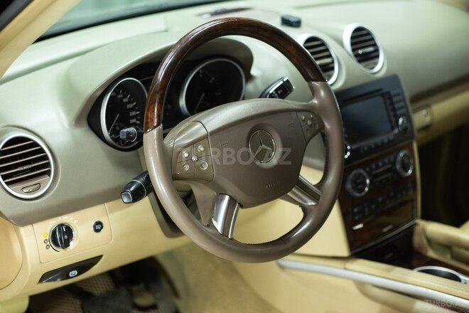 Mercedes ML 350 4MATIC-13