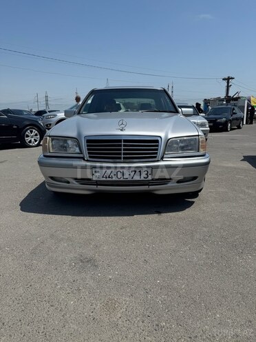 Mercedes C 240 1999, 220,061 km - 2.4 l - Bakı