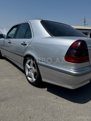 Mercedes C 240 1999, 220,061 km - 2.4 l - Bakı