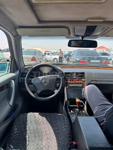 Mercedes C 240 1999, 220,061 km - 2.4 l - Bakı