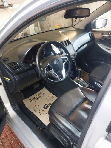 Hyundai Accent 2011, 234,000 km - 1.4 l - Bakı