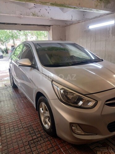 Hyundai Accent 2011, 234,000 km - 1.4 l - Bakı
