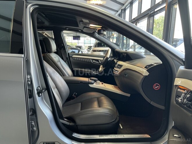 Mercedes S 500-11