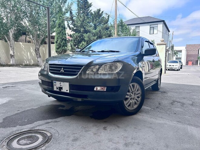 Mitsubishi Airtrek 2002, 211,000 km - 2.4 l - Xırdalan