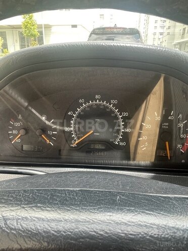 Mercedes C 230 1999, 442,570 km - 2.3 l - Bakı