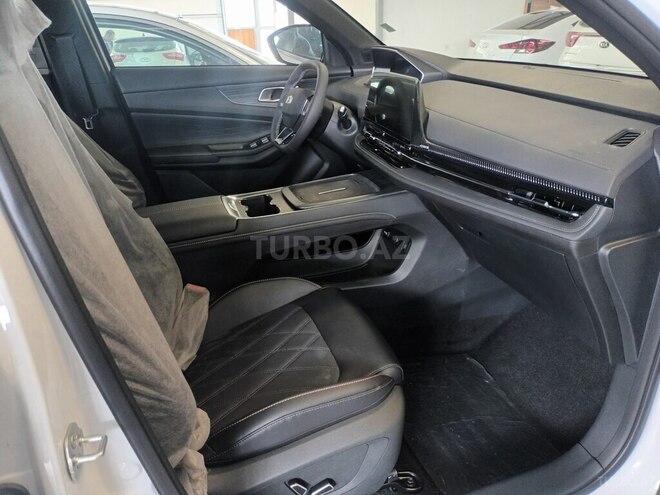 Changan Qiyuan Q05-4