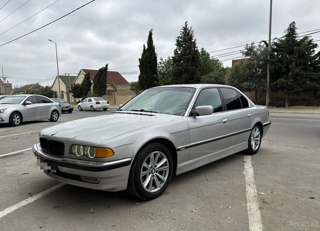 BMW 728 1998, 267,000 km - 2.8 л - Bakı