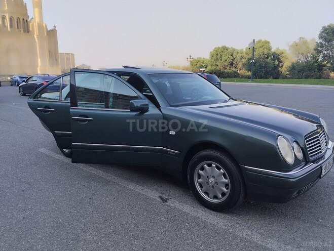Mercedes E 230 1996, 325,000 km - 2.3 л - Bakı