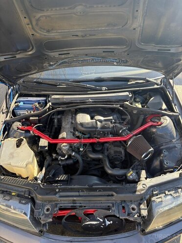 BMW 318 1999, 395,000 km - 1.9 l - Bakı