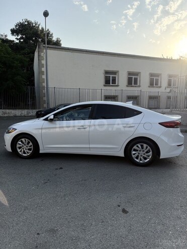Hyundai Elantra 2017, 98,000 km - 2.0 л - Bakı