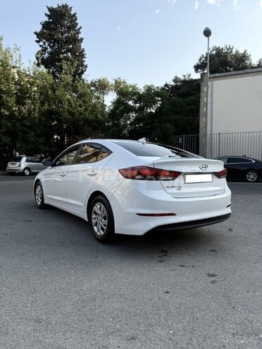 Hyundai Elantra 2017, 98,000 km - 2.0 л - Bakı