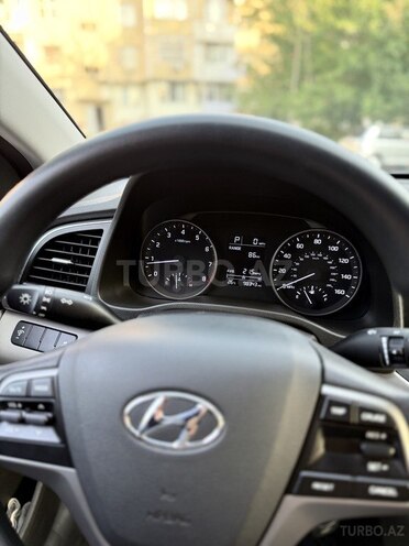 Hyundai Elantra 2017, 98,000 km - 2.0 л - Bakı