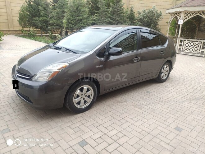 Toyota Prius-4