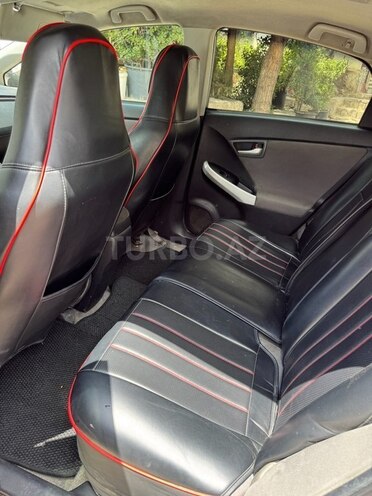 Toyota Prius 2013, 250,000 km - 1.8 л - Bakı