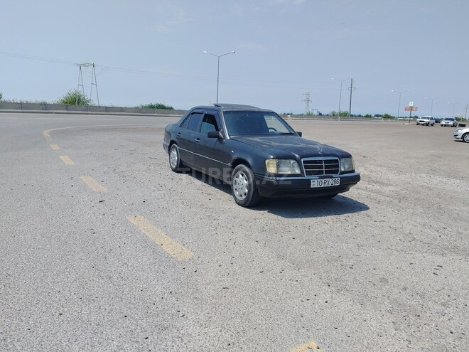 Mercedes E 250 1993, 265,382 km - 2.5 л - Ucar