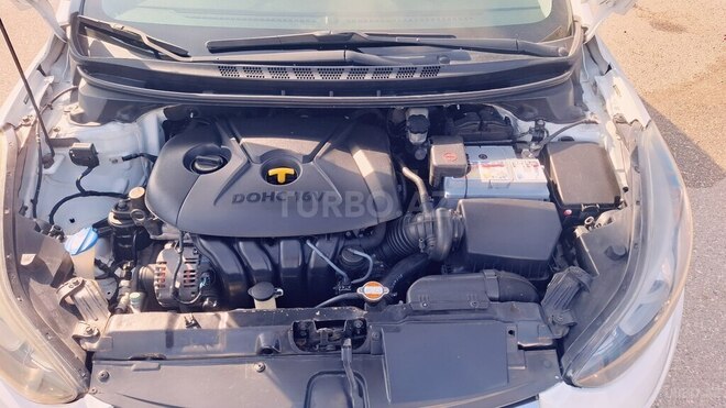 Hyundai Elantra 2015, 167,832 km - 1.8 l - Bakı
