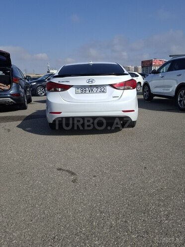 Hyundai Elantra 2015, 167,832 km - 1.8 l - Bakı