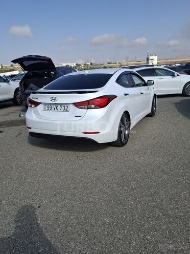 Hyundai Elantra 2015, 167,832 km - 1.8 l - Bakı