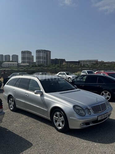 Mercedes E 220 d 2005, 325,000 km - 2.2 л - Bakı