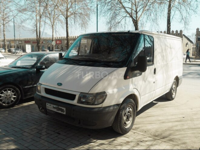 Ford Transit-2