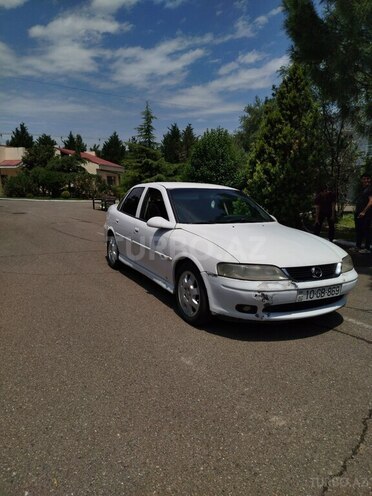 Opel Vectra 1999, 316,183 km - 2.0 l - Qazax