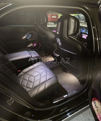 BMW i7 2024, 20,000 km - 0.0 l - Bakı