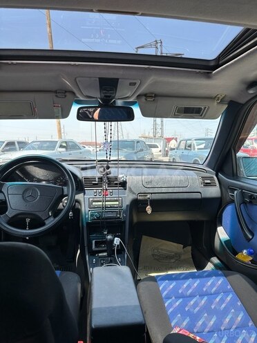 Mercedes C 240 1999, 335,000 km - 2.4 л - Bakı