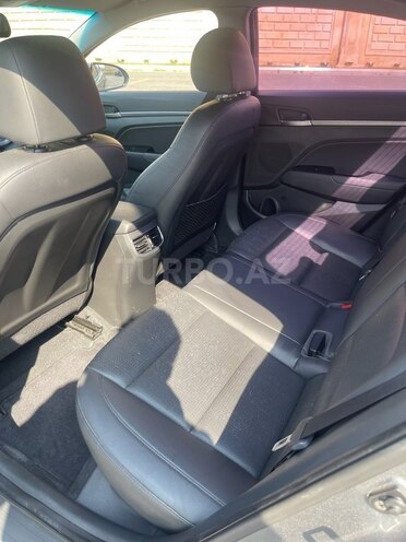 Hyundai Avante 2017, 141,000 km - 1.6 l - Bakı