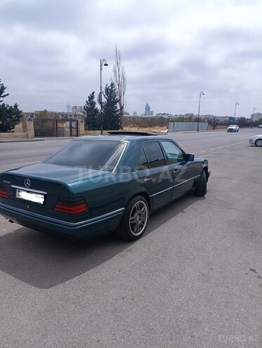 Mercedes E 200 1994, 382,552 km - 2.0 l - Bakı