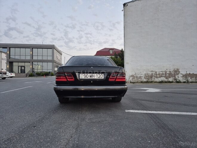 Mercedes E 220 d 2000, 407,694 km - 2.2 l - İmişli