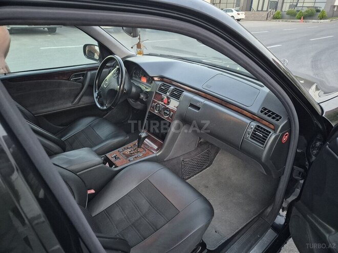 Mercedes E 220 d 2000, 407,694 km - 2.2 l - İmişli