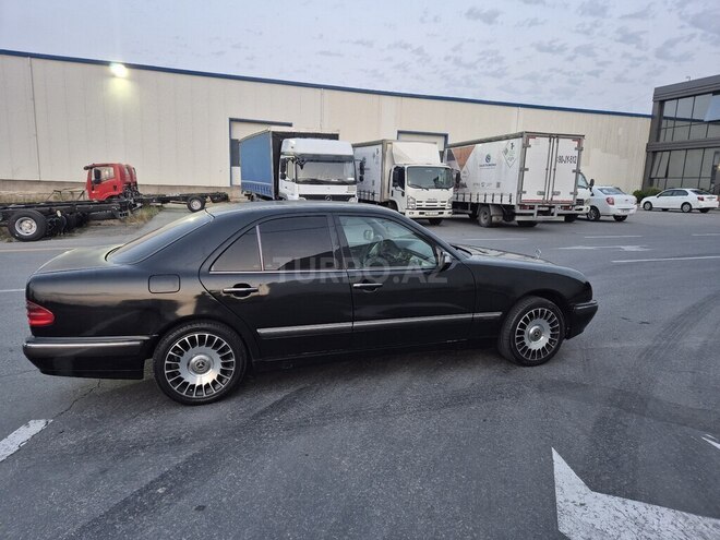 Mercedes E 220 d 2000, 407,694 km - 2.2 l - İmişli