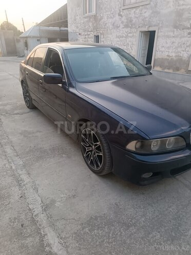 BMW 535 2000, 238,000 km - 3.5 l - Salyan