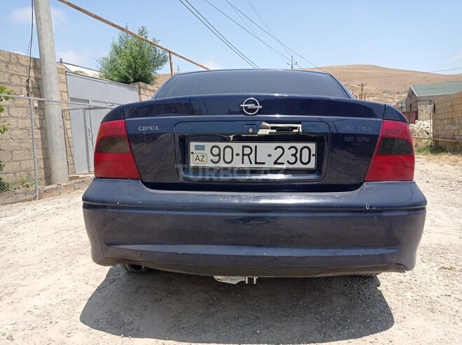 Opel Vectra 1999, 292,000 km - 1.6 l - Bakı