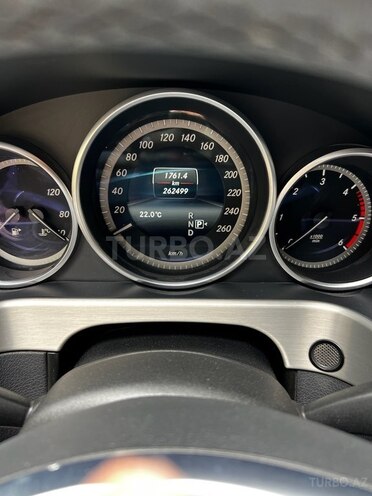 Mercedes E 220 d 2013, 262,000 km - 2.2 l - Bakı