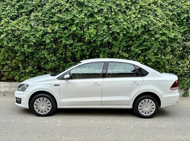 Volkswagen Polo 2018, 110,000 km - 1.6 л - Bakı