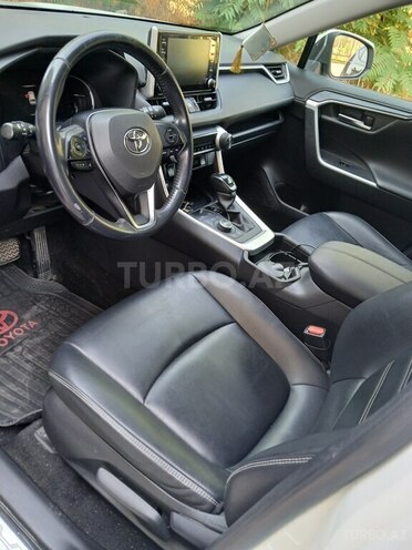 Toyota RAV4 2019, 102,356 km - 2.0 l - Bakı