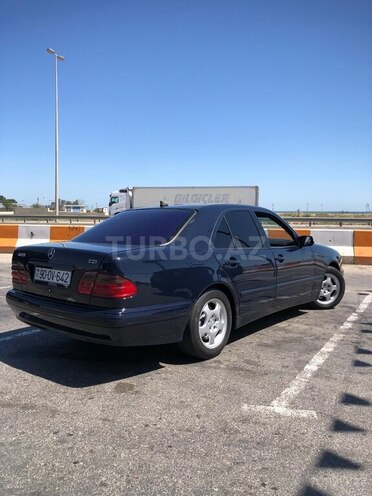 Mercedes E 220 d 1999, 308,000 km - 2.2 l - Bakı