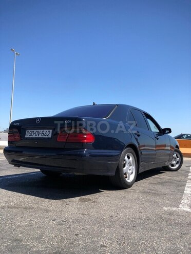 Mercedes E 220 d 1999, 308,000 km - 2.2 l - Bakı