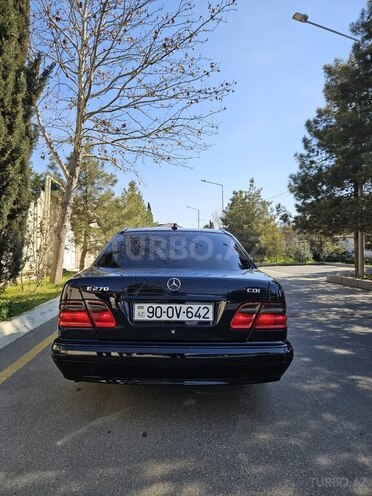 Mercedes E 220 d 1999, 308,000 km - 2.2 l - Bakı