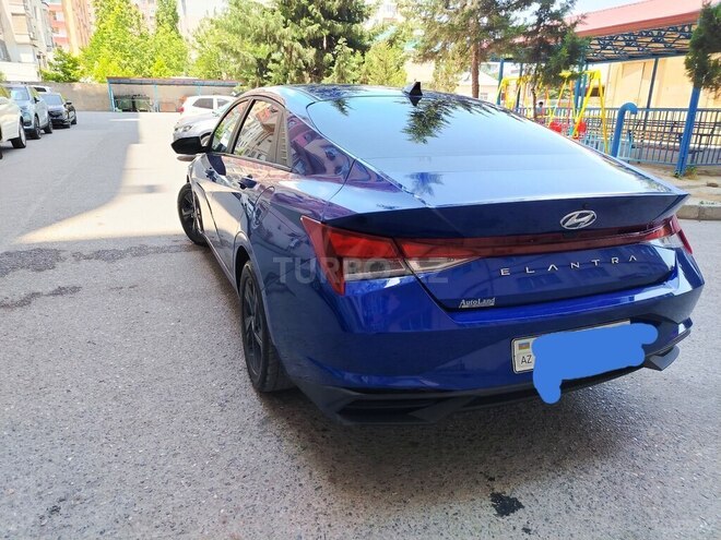 Hyundai Elantra-5