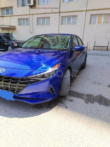Hyundai Elantra-2